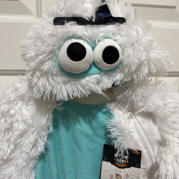 NWT Hyde and Eek! Toddler Yeti Jumpsuit Halloween Costume Dress Up 18-24 Months - Picture 3 of 12